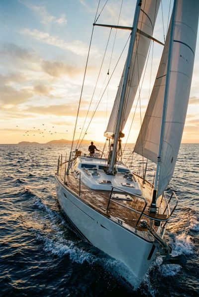 Sailing Free: A Life on the Waves